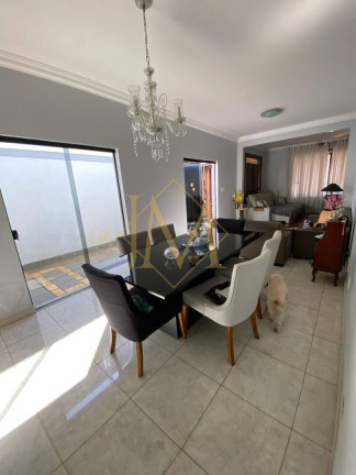 Imagem Casa com 3 Quartos à Venda, 360 m² em Giovanini - Coronel Fabriciano Imagem Casa com 3 Quartos à Venda, 360 m² em Giovanini - Coronel Fabriciano