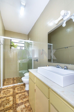 Imagem Imóvel com 3 Quartos à Venda, 222 m² em Jardim Botânico - Porto Alegre Imagem Imóvel com 3 Quartos à Venda, 222 m² em Jardim Botânico - Porto Alegre