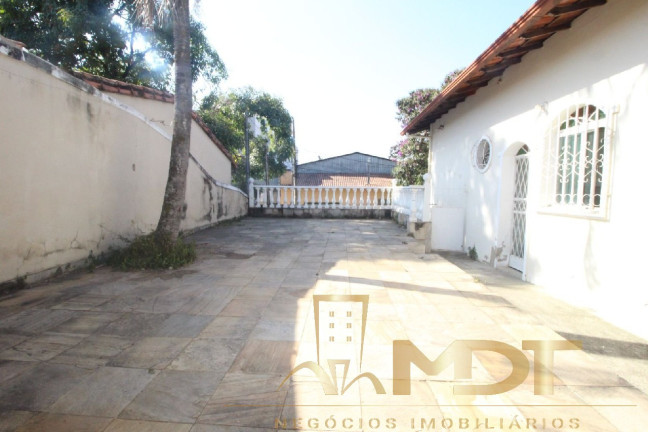 Imagem Casa com 3 Quartos à Venda, 140 m² em São João Batista (venda Nova) - Belo Horizonte Imagem Casa com 3 Quartos à Venda, 140 m² em São João Batista (venda Nova) - Belo Horizonte