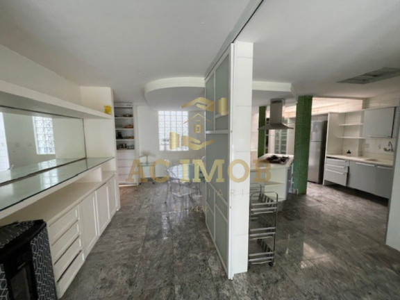 Imagem Casa com 4 Quartos à Venda, 305 m² em Jaguaribe - Salvador Imagem Casa com 4 Quartos à Venda, 305 m² em Jaguaribe - Salvador