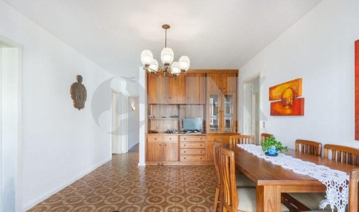 Imagem Casa com 3 Quartos à Venda, 327 m² em Chácara Das Pedras - Porto Alegre Imagem Casa com 3 Quartos à Venda, 327 m² em Chácara Das Pedras - Porto Alegre