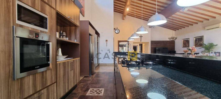 Casa com 3 Quartos à Venda ou Locação, 600 m² em Praia Dos Namorados - Americana