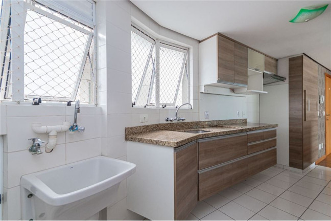 Imagem Apartamento com 3 Quartos à Venda, 90 m² em Azenha - Porto Alegre Imagem Apartamento com 3 Quartos à Venda, 90 m² em Azenha - Porto Alegre