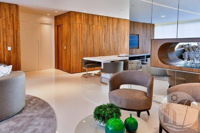 Imagem Apartamento com 4 Quartos à Venda, 254 m² em Centro - Balneário Camboriú Imagem Apartamento com 4 Quartos à Venda, 254 m² em Centro - Balneário Camboriú