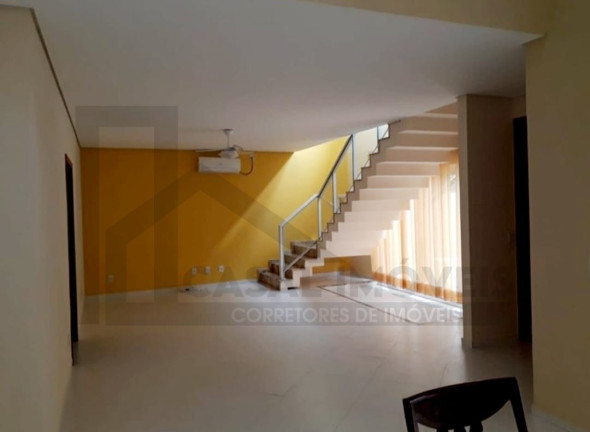 Imagem Casa com 4 Quartos para Alugar,  em Parque Verde - Belém