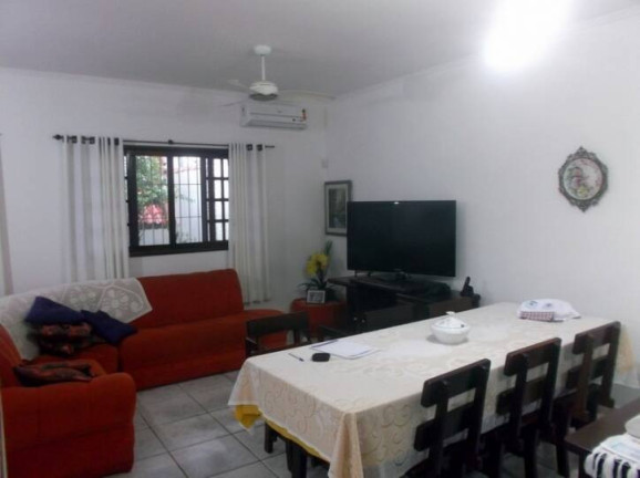 Imagem Casa com 4 Quartos à Venda, 350 m² em Maria Helena Novaes - Peruíbe Imagem Casa com 4 Quartos à Venda, 350 m² em Maria Helena Novaes - Peruíbe