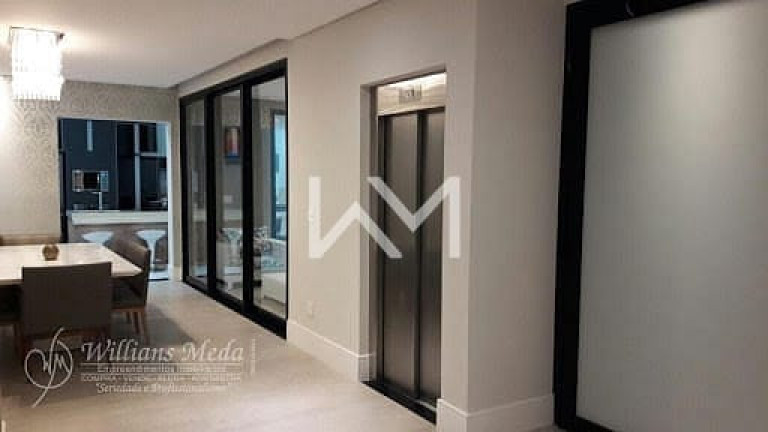 Imagem Sobrado com 4 Quartos à Venda, 460 m² em Jardim Via Dutra - Arujá Imagem Sobrado com 4 Quartos à Venda, 460 m² em Jardim Via Dutra - Arujá
