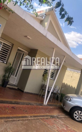 Imagem Casa com 3 Quartos à Venda, 198 m² em Boa Vista - Uberaba Imagem Casa com 3 Quartos à Venda, 198 m² em Boa Vista - Uberaba