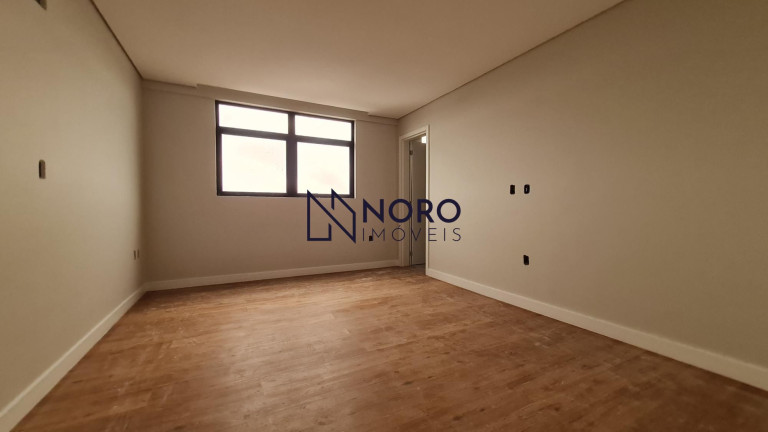 Imagem Apartamento com 3 Quartos à Venda, 193 m² em Nossa Senhora Medianeira - Santa Maria Imagem Apartamento com 3 Quartos à Venda, 193 m² em Nossa Senhora Medianeira - Santa Maria