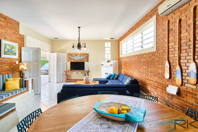Imagem Casa com 3 Quartos à Venda, 21.800 m² em Centro - Ubatuba