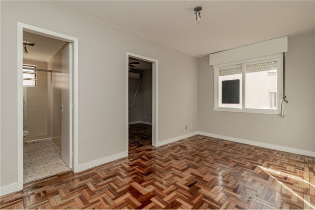 Imóvel com 1 Quarto à Venda,  em Passo Da Areia - Porto Alegre