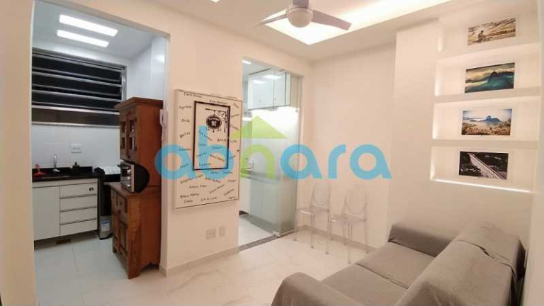 Imagem Apartamento com 1 Quarto à Venda, 50 m² em Copacabana - Rio De Janeiro Imagem Apartamento com 1 Quarto à Venda, 50 m² em Copacabana - Rio De Janeiro