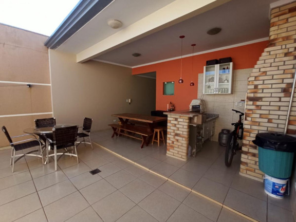 Imagem Casa com 3 Quartos à Venda, 174 m² em Jardim Fregadoli - Maringá Imagem Casa com 3 Quartos à Venda, 174 m² em Jardim Fregadoli - Maringá