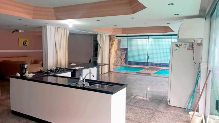 Imagem Casa com 7 Quartos à Venda, 800 m² em Interlagos - São Paulo Imagem Casa com 7 Quartos à Venda, 800 m² em Interlagos - São Paulo