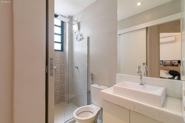 Imagem Apartamento com 2 Quartos à Venda, 68 m² em Copacabana - Rio De Janeiro