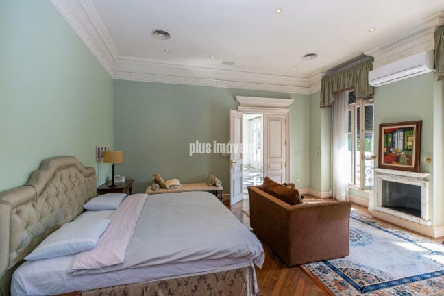 Imagem Casa com 6 Quartos à Venda, 1.750 m² em Morumbi - São Paulo Imagem Casa com 6 Quartos à Venda, 1.750 m² em Morumbi - São Paulo