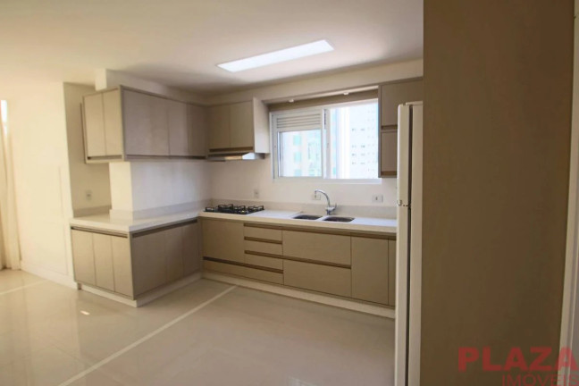 Imagem Apartamento com 3 Quartos à Venda, 128 m² em Centro - Balneário Camboriú Imagem Apartamento com 3 Quartos à Venda, 128 m² em Centro - Balneário Camboriú
