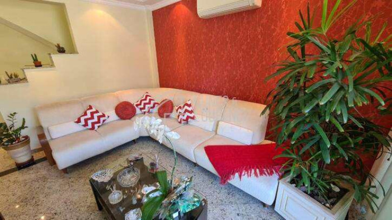 Imagem Casa com 4 Quartos à Venda, 337 m² em Embaré - Santos Imagem Casa com 4 Quartos à Venda, 337 m² em Embaré - Santos