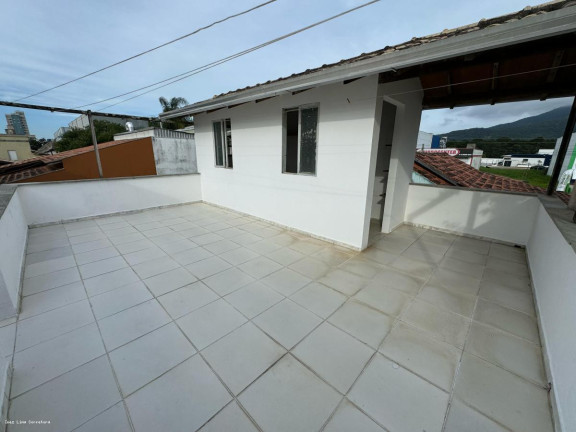 Imagem Casa com 5 Quartos à Venda, 250 m² em Pereque - Porto Belo Imagem Casa com 5 Quartos à Venda, 250 m² em Pereque - Porto Belo