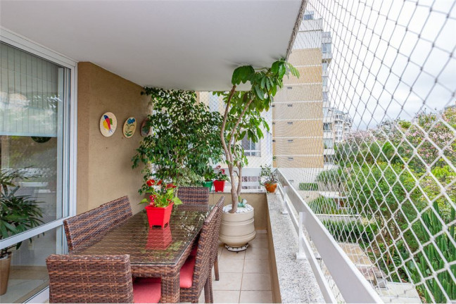 Imagem Apartamento com 3 Quartos à Venda, 223 m² em Panamby - São Paulo
