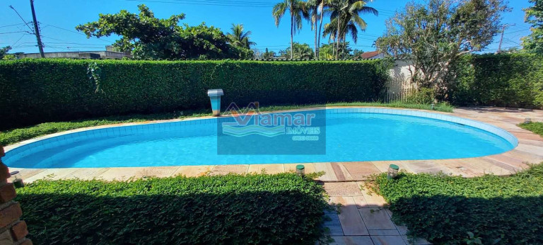 Imagem Casa com 3 Quartos à Venda ou Locação, 500 m² em Jardim Virgínia - Guarujá Imagem Casa com 3 Quartos à Venda ou Locação, 500 m² em Jardim Virgínia - Guarujá