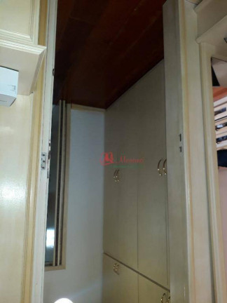 Imagem Casa com 3 Quartos à Venda, 468 m² em Santana - Porto Alegre Imagem Casa com 3 Quartos à Venda, 468 m² em Santana - Porto Alegre