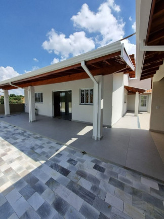 Imagem Chácara com 3 Quartos à Venda, 195 m² em Monterrey - Louveira