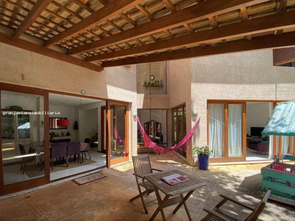 Casa à Venda,  em Chácara Das Candeias - Carapicuíba