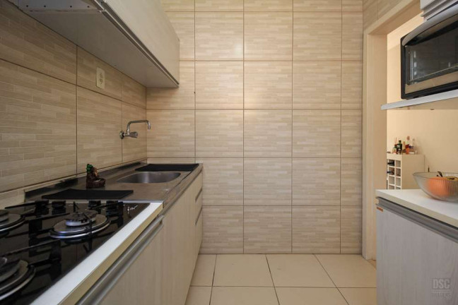 Imagem Imóvel com 2 Quartos à Venda, 51 m² em Cristal - Porto Alegre Imagem Imóvel com 2 Quartos à Venda, 51 m² em Cristal - Porto Alegre