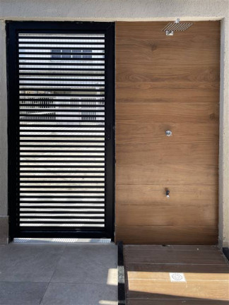 Imagem Casa com 2 Quartos à Venda, 49 m² em Maracanã - Praia Grande Imagem Casa com 2 Quartos à Venda, 49 m² em Maracanã - Praia Grande