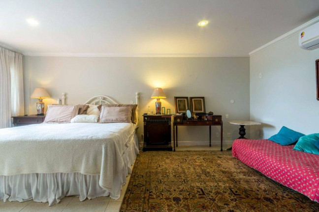 Imagem Casa com 7 Quartos à Venda, 700 m² em Itacoatiara - Niterói Imagem Casa com 7 Quartos à Venda, 700 m² em Itacoatiara - Niterói