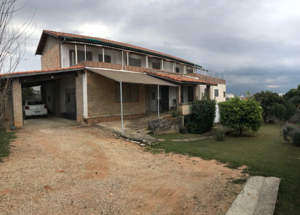 Casa com 7 Quartos à Venda, 500 m² em Fonte Imaculada - Taubaté
