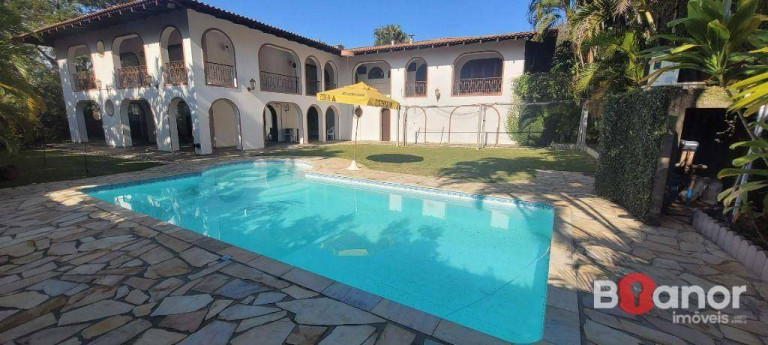 Casa com 4 Quartos à Venda, 700 m² em Centro - Blumenau