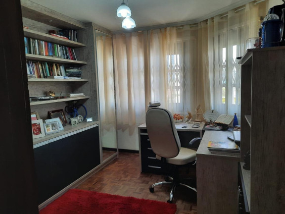 Imagem Casa com 3 Quartos à Venda, 186 m² em Xaxim - Curitiba