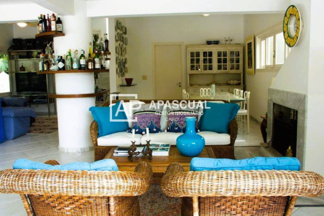Imagem Casa com 4 Quartos à Venda, 410 m² em Guaecá - São Sebastião Imagem Casa com 4 Quartos à Venda, 410 m² em Guaecá - São Sebastião