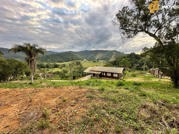 Imagem Terreno à Venda, 1.950 m² em Rio Do Meio - Camboriú Imagem Terreno à Venda, 1.950 m² em Rio Do Meio - Camboriú