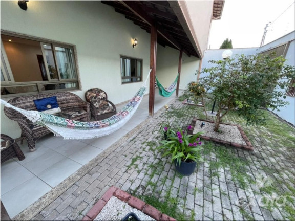 Imagem Casa com 3 Quartos para Alugar ou Temporada, 271 m² em Colina De Laranjeiras - Serra