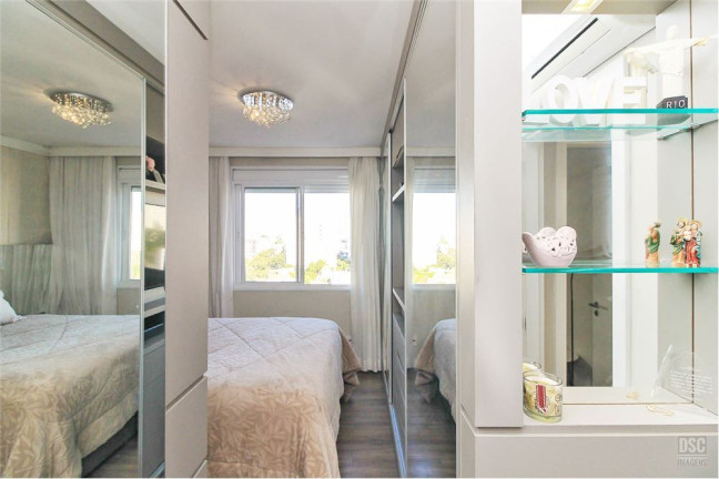 Imagem Apartamento com 2 Quartos à Venda, 81 m² em Passo Da Areia - Porto Alegre Imagem Apartamento com 2 Quartos à Venda, 81 m² em Passo Da Areia - Porto Alegre