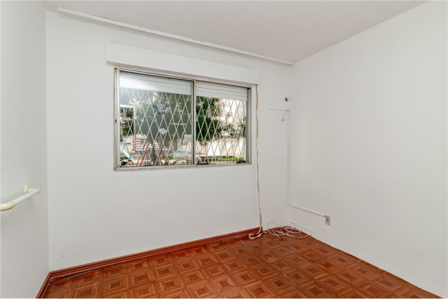 Imagem Imóvel com 2 Quartos à Venda, em Santo Antônio - Porto Alegre Imagem Imóvel com 2 Quartos à Venda, em Santo Antônio - Porto Alegre