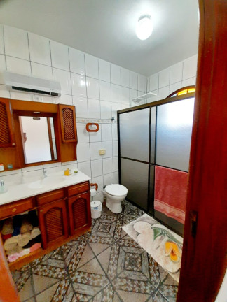 Imagem Casa com 7 Quartos à Venda, 310 m² em Centro - Garopaba
