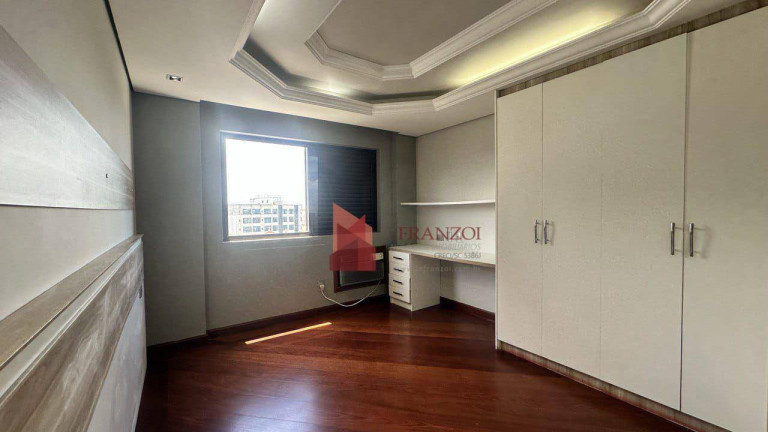 Imagem Apartamento com 3 Quartos à Venda, 240 m² em Centro - Itajaí Imagem Apartamento com 3 Quartos à Venda, 240 m² em Centro - Itajaí