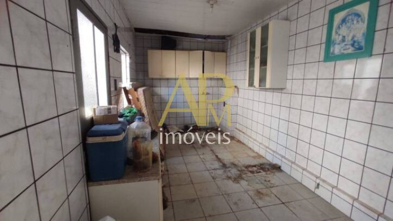 Imagem Casa com 5 Quartos à Venda, 194 m² em Canto - Florianópolis Imagem Casa com 5 Quartos à Venda, 194 m² em Canto - Florianópolis