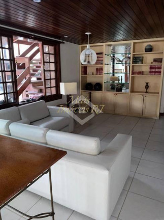 Imagem Casa com 5 Quartos à Venda, 720 m² em Piratininga - Niterói Imagem Casa com 5 Quartos à Venda, 720 m² em Piratininga - Niterói