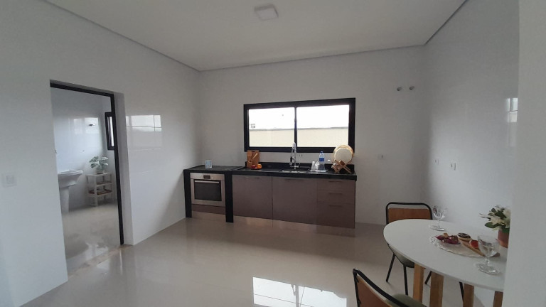 Imagem Casa com 4 Quartos à Venda, 250 m² em Cezar De Suza - Mogi Das Cruzes Imagem Casa com 4 Quartos à Venda, 250 m² em Cezar De Suza - Mogi Das Cruzes