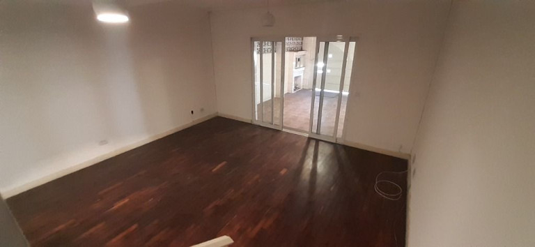 Imagem Sobrado com 3 Quartos à Venda, 165 m² em Vila Figueira - Suzano Imagem Sobrado com 3 Quartos à Venda, 165 m² em Vila Figueira - Suzano