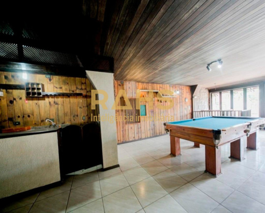 Imagem Casa com 4 Quartos à Venda, 405 m² em Bom Retiro - Joinville Imagem Casa com 4 Quartos à Venda, 405 m² em Bom Retiro - Joinville