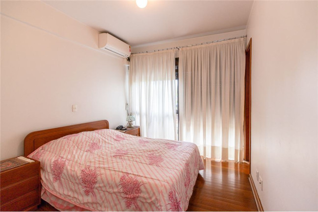 Imagem Imóvel com 4 Quartos à Venda, em Butantã - São Paulo Imagem Imóvel com 4 Quartos à Venda, em Butantã - São Paulo