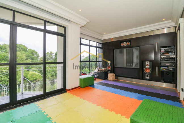 Imagem Casa com 6 Quartos à Venda, 684 m² em Santo Inácio - Curitiba Imagem Casa com 6 Quartos à Venda, 684 m² em Santo Inácio - Curitiba