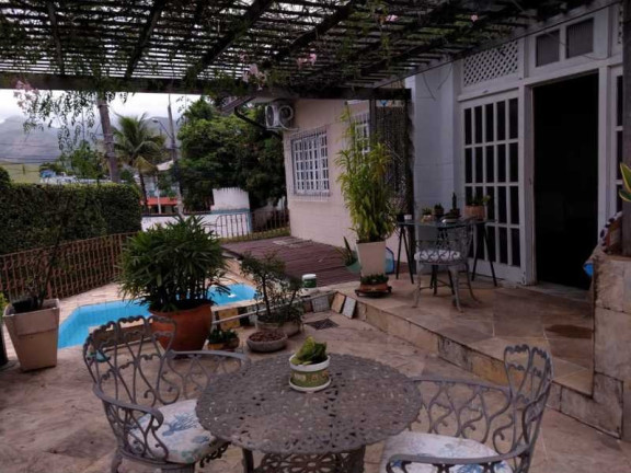 Imagem Imóvel com 1 Quarto à Venda, 200 m² em Campo Grande - Rio De Janeiro Imagem Imóvel com 1 Quarto à Venda, 200 m² em Campo Grande - Rio De Janeiro