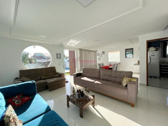 Imagem Casa com 4 Quartos à Venda, em Interlagos - Vila Velha Imagem Casa com 4 Quartos à Venda, em Interlagos - Vila Velha